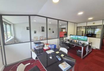 Vente bureaux 77 m² non divisibles