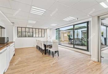 Bureau à vendre Courbevoie (92400) - 326 m² à Courbevoie - 92400