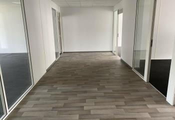 Bureau à vendre Croix (59170) - 118 m²