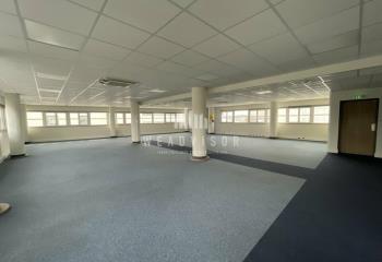 Bureau à vendre Le Mans (72000) - 232 m² au Mans - 72000