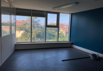 Bureau à vendre Marseille 15 (13015) - 70 m²