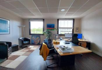 Bureau à vendre Montigny-le-Bretonneux (78180) - 348 m² à Montigny-le-Bretonneux - 78180