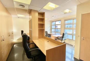 Bureau à vendre Neuilly-sur-Seine (92200) - 55 m²