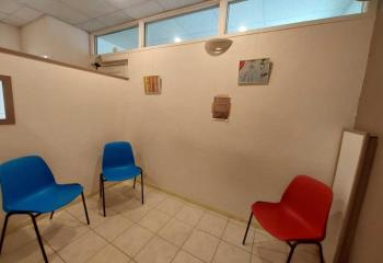 Bureau à vendre Nîmes (30000) - 52 m² à Nîmes - 30000