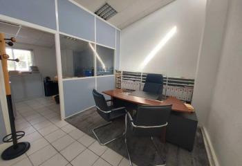 Bureau à vendre Nîmes (30900) - 71 m² à Nîmes - 30000