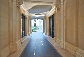 Bureau à vendre Paris 8 (75008) - 100 m²