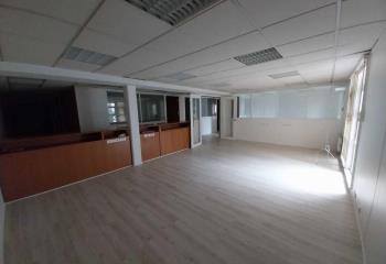 Bureau à vendre Poissy (78300) - 170 m² à Poissy - 78300