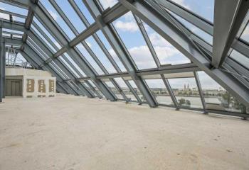 Local commercial à vendre Bordeaux (33100) - 837 m² à Bordeaux - 33000