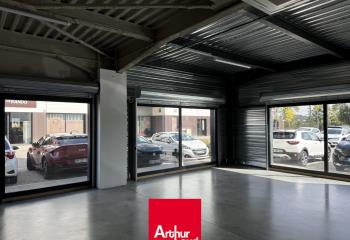 Local commercial à vendre Genay (69730) - 293 m²