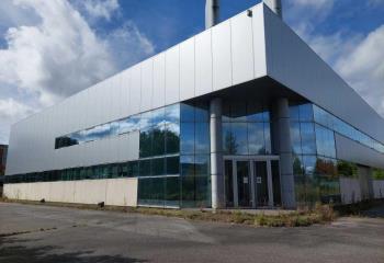 Vente entrepots 3100 m² non divisibles