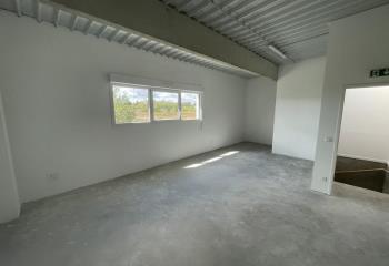 Activité/Entrepôt à vendre Izon (33450) - 448 m² à Izon - 33450