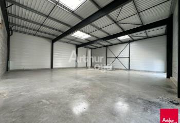 Activité/Entrepôt à vendre Liffré (35340) - 300 m² à Liffré - 35340