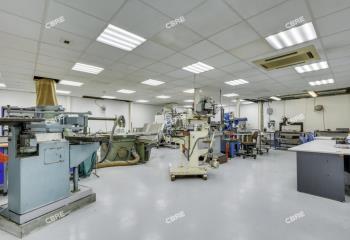 Activité/Entrepôt à vendre Trappes (78190) - 798 m²