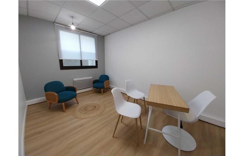 Coworking & bureaux flexibles à Voisins-le-Bretonneux - 78960 photo - 1