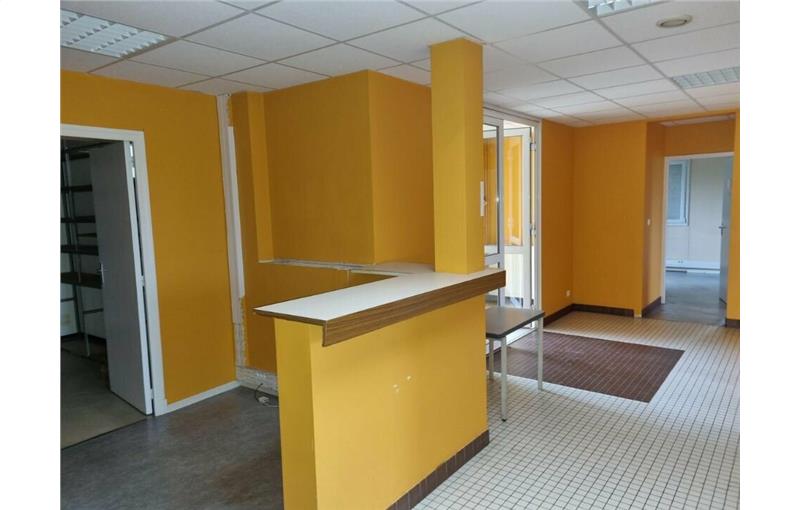 Location de bureau de 301 m² à Agen - 47000 photo - 1