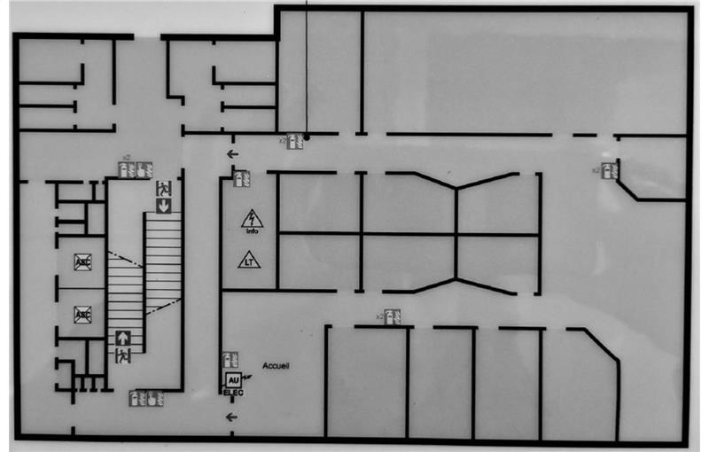 Location de bureau de 154 m² à Bordeaux - 33000 plan - 1