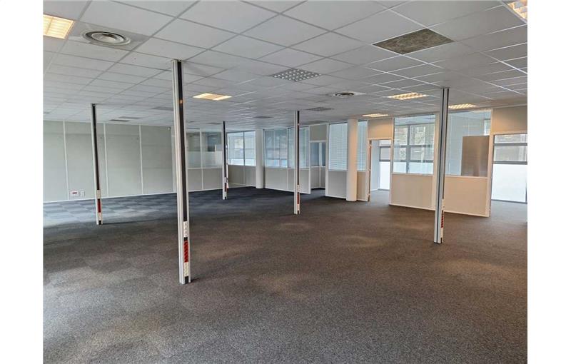 Location de bureau de 1 731 m² à Bordeaux - 33000 photo - 1