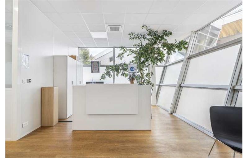 Location de bureau de 945 m² à Champigny-sur-Marne - 94500 photo - 1