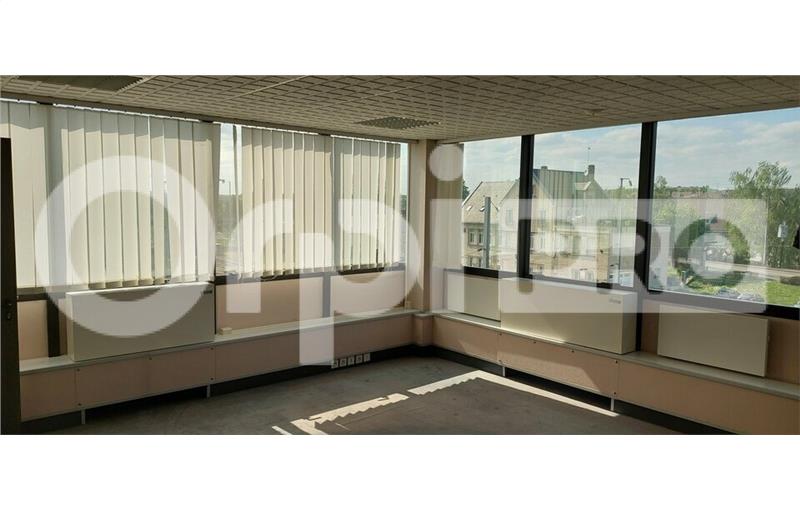 Location de bureau de 250 m² à Compiègne - 60200 photo - 1