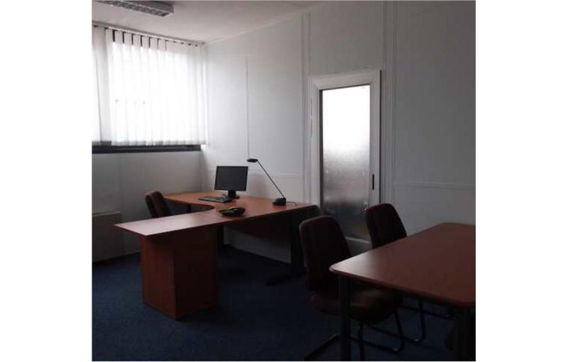 Location de bureau de 348 m² à Cosne-Cours-sur-Loire - 58200 photo - 1