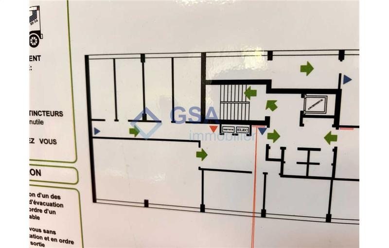 Location de bureau de 197 m² à Courcouronnes - 91080 plan - 1