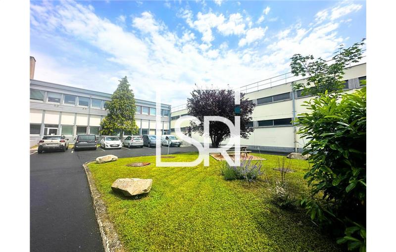 Location de bureau de 26 m² à Cournon-d'Auvergne - 63800 photo - 1