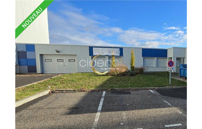 Location de bureau de 347 m² à Cournon-d'Auvergne - 63800 photo - 1