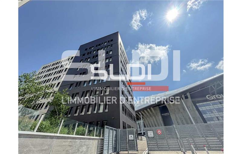 Location de bureau de 630 m² à Décines-Charpieu - 69150 photo - 1