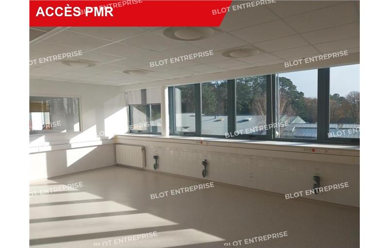 Location de bureau de 217 m² à Douarnenez - 29100 photo - 1