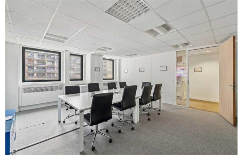 Location de bureau de 272 m² à Issy-les-Moulineaux - 92130 photo - 1