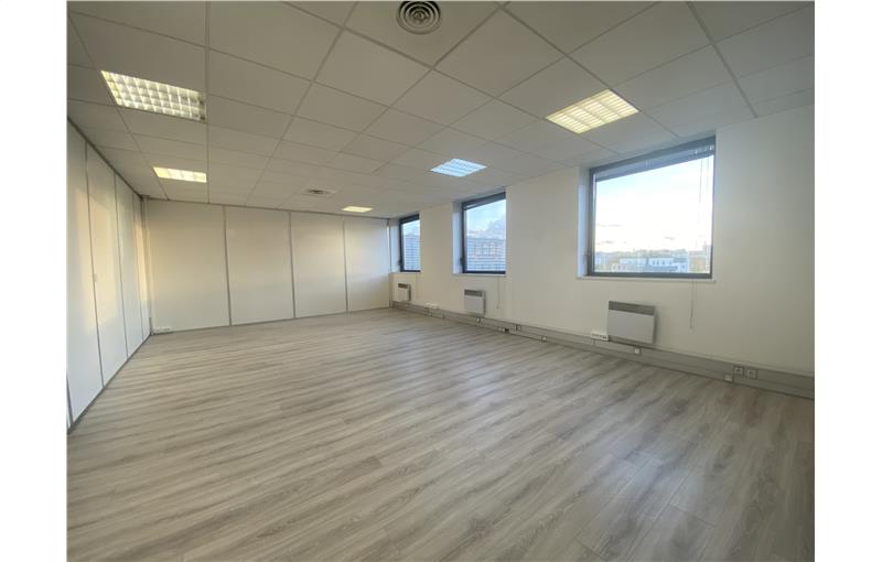 Location de bureau de 437 m² à Ivry-sur-Seine - 94200 photo - 1