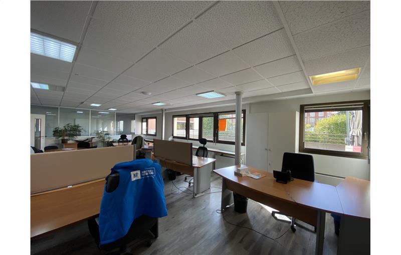 Location de bureau de 850 m² à Ivry-sur-Seine - 94200 photo - 1