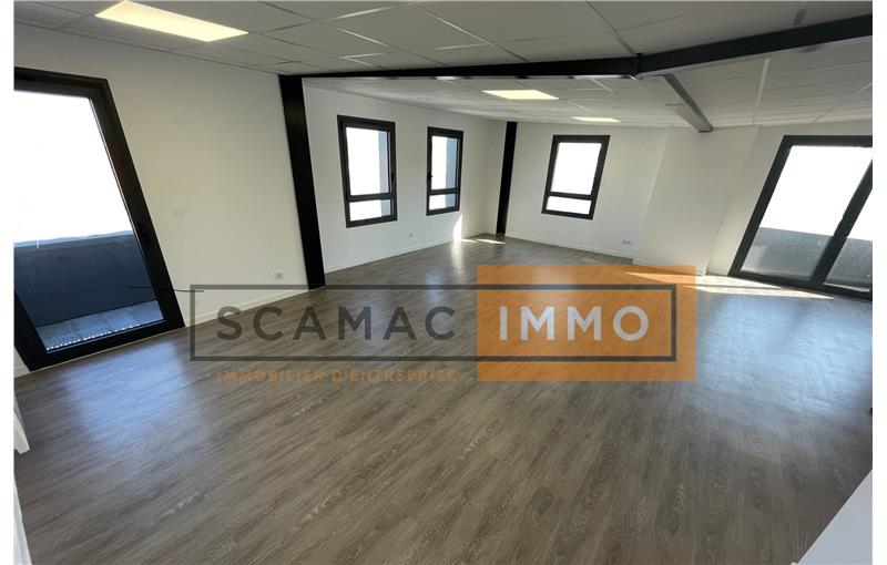 Location de bureau de 59 m² à Lagny-sur-Marne - 77400 photo - 1