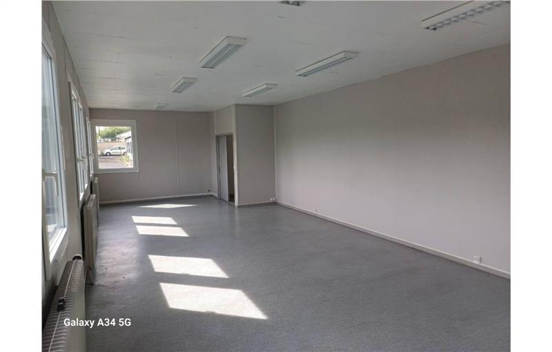 Location de bureau de 345 m² à Laon - 02000 photo - 1