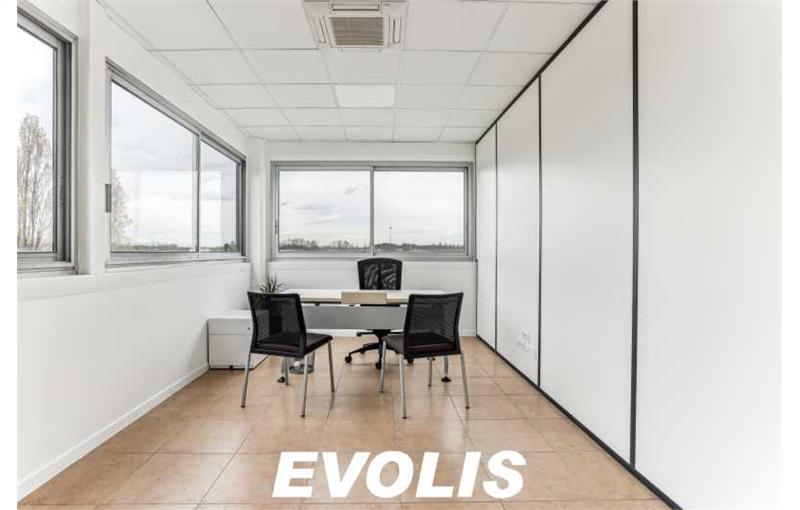 Location de bureau de 159 m² à Le Blanc-Mesnil - 93150 photo - 1