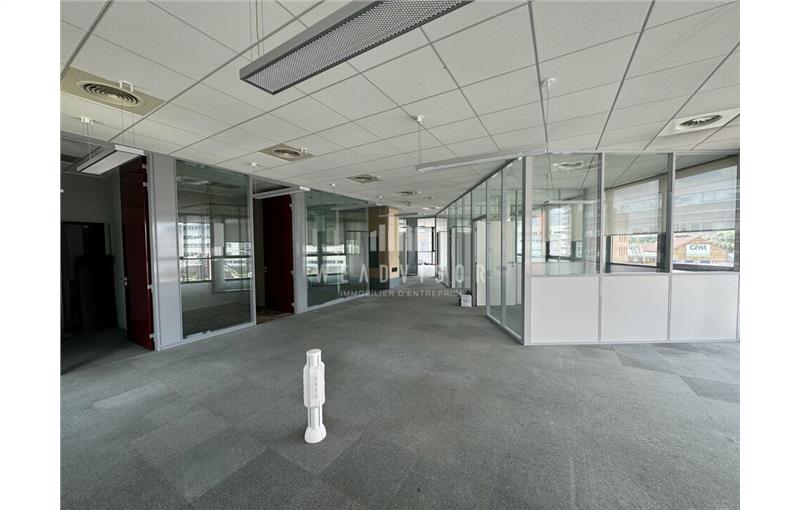 Location de bureau de 188 m² à Le Mans - 72000 photo - 1