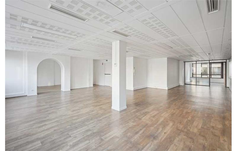 Location de bureau de 883 m² à Levallois-Perret - 92300 photo - 1