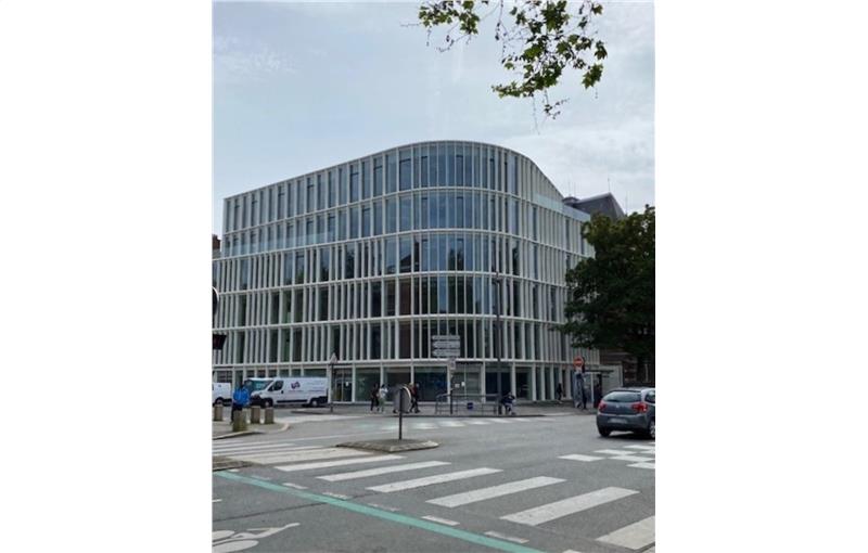 Location de bureau de 2 048 m² à Lille - 59000 photo - 1