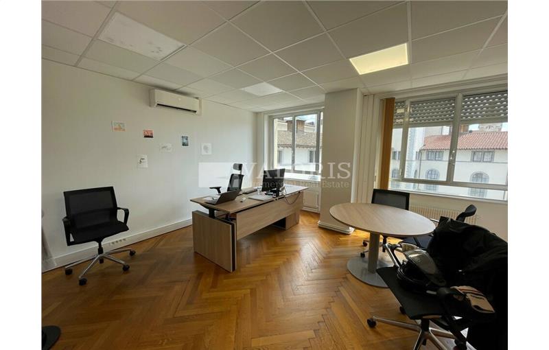 Location de bureau de 85 m² à Lyon 2 - 69002 photo - 1