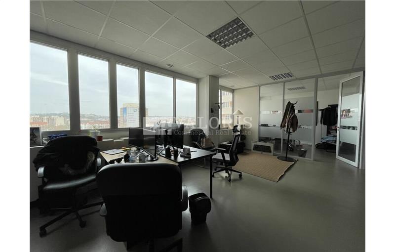 Location de bureau de 1 518 m² à Lyon 3 - 69003 photo - 1