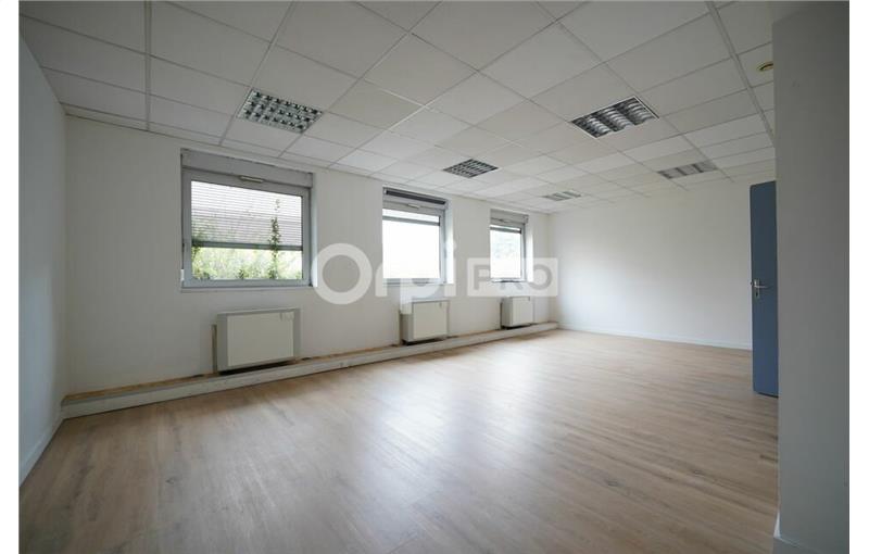 Location de bureau de 217 m² à Lyon 8 - 69008 photo - 1