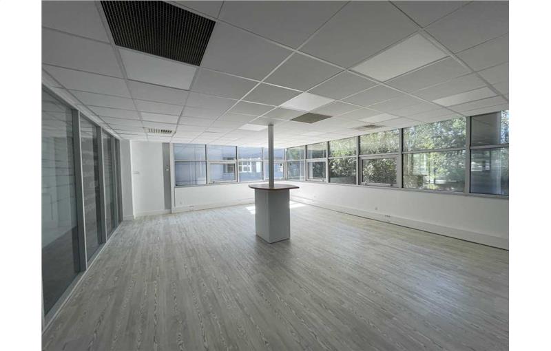 Location de bureau de 694 m² à Mérignac - 33700 photo - 1