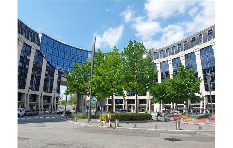 Location de bureau de 429 m² à Montigny-le-Bretonneux - 78180 photo - 1