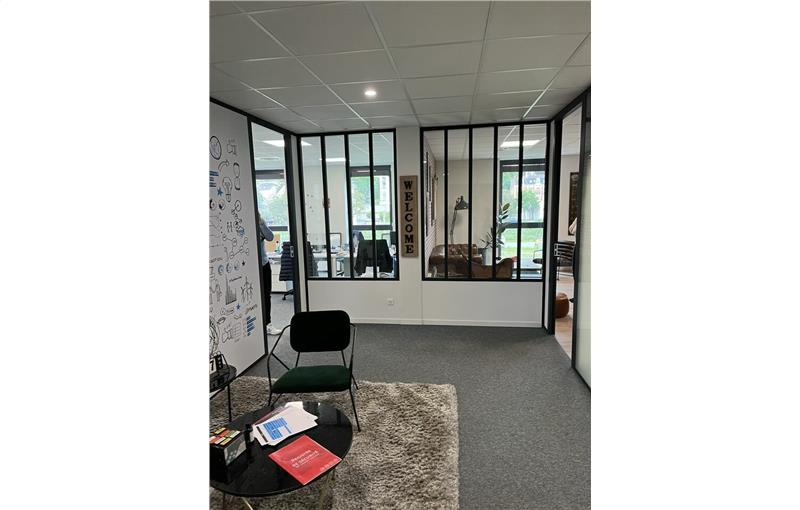 Location de bureau de 261 m² à Mulhouse - 68100 photo - 1