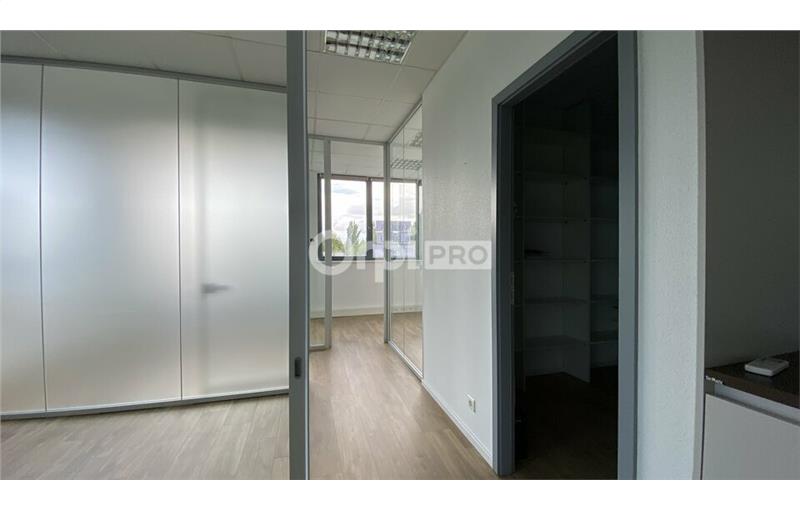 Location de bureau de 53 m² à Mulhouse - 68100 photo - 1