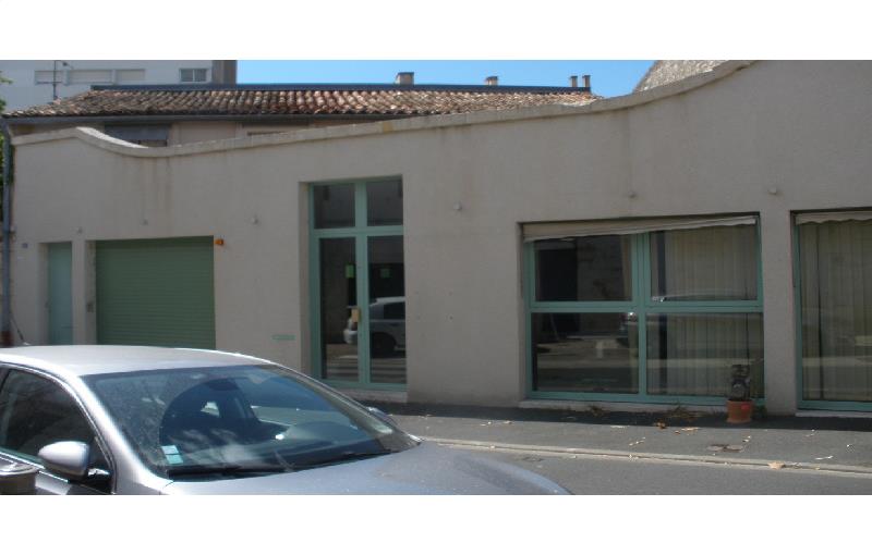 Location de bureau de 73 m² à Niort - 79000 photo - 1