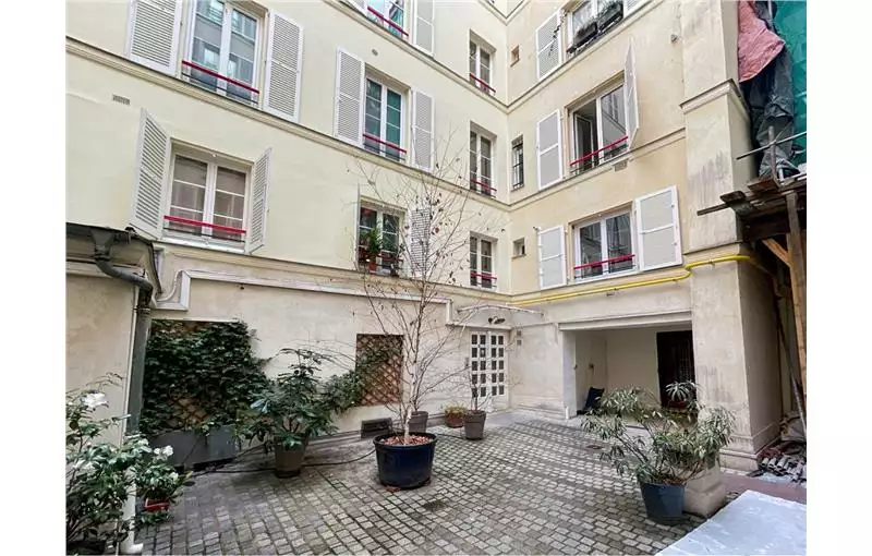 Location de bureau de 63 m² à Paris 10 - 75010