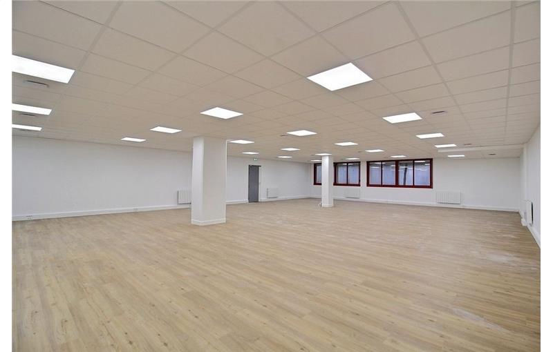 Location de bureau de 734 m² à Paris 14 - 75014 photo - 1