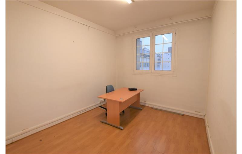 Location de bureau de 21 m² à Paris 17 - 75017 photo - 1