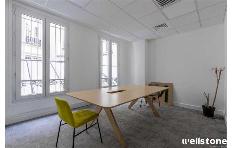 Location de bureau de 130 m² à Paris 3 - 75003 photo - 1